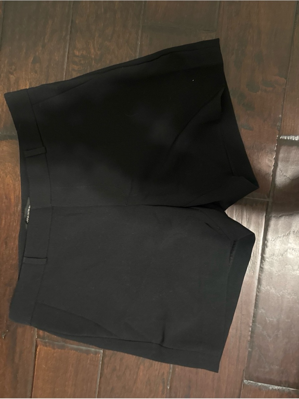 Banana Republic Black Tailored Women's Dress Shorts NWOT - Picture 2 of 3